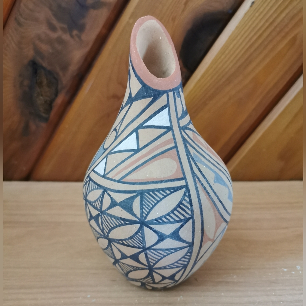 Jemez Pottery